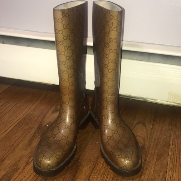 Gucci Shoes - Gucci Edimburg GG rain boots women size 41/11